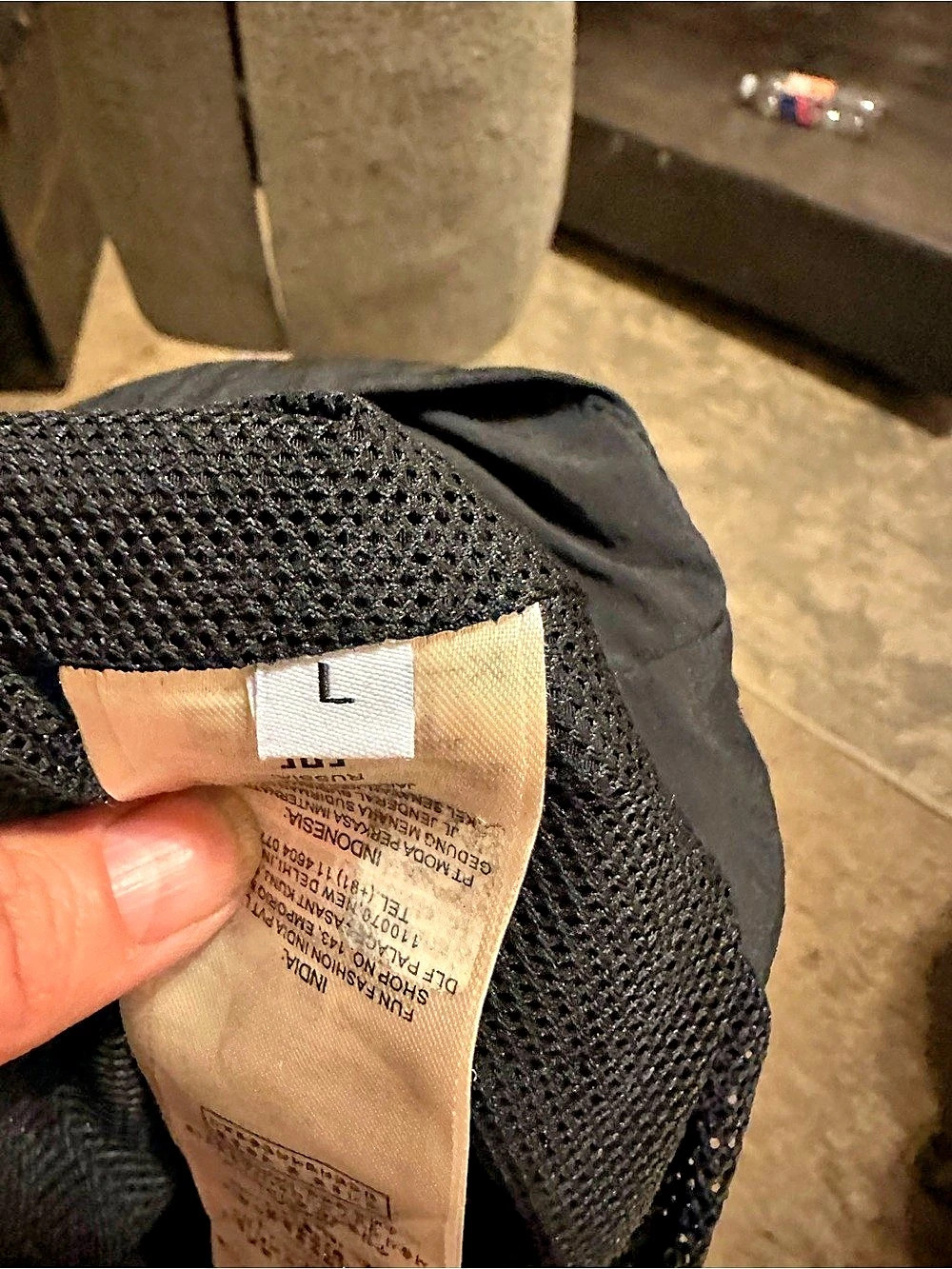 Fendi Black Hooded Utility Vest Size Large - Picture 5 of 5